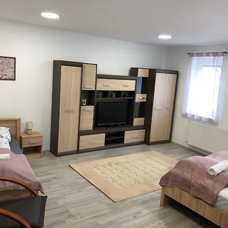 Mini Zoo Rezidencia Villa *