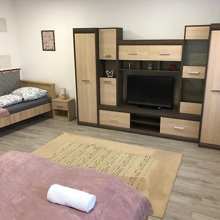 빌라 Mini Zoo Rezidencia